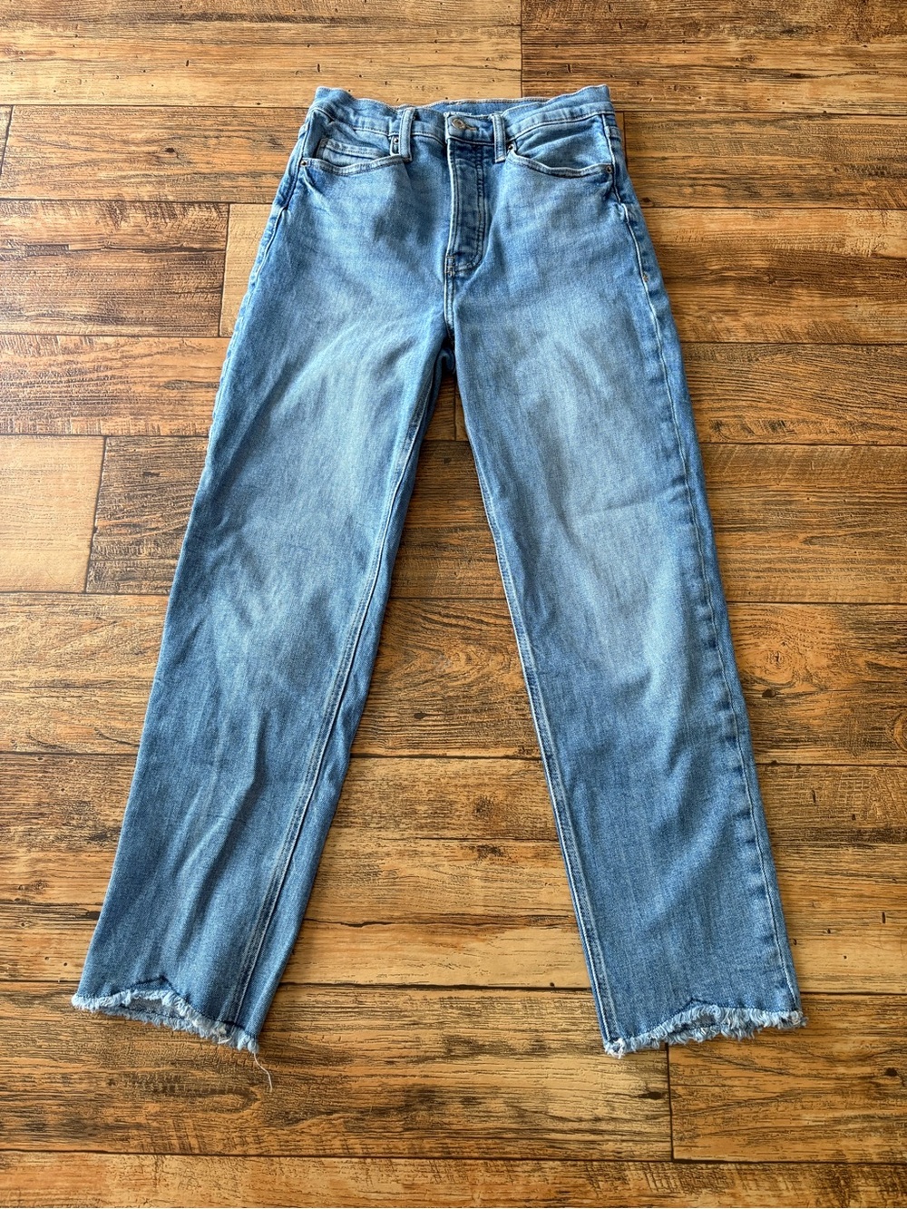 Old Navy Sky-Hi Straight Women’s Jeans Size 4 High-Rise Light Wash Blue Pockets